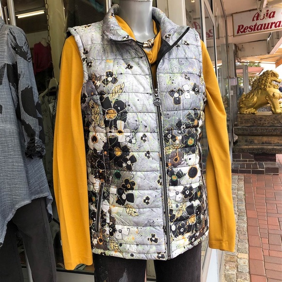 🆕 Dolcezza Puffer Vest “I am Taking You Home Tonight” - Picture 5 of 5